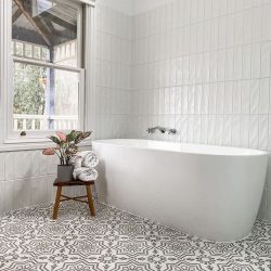 Add flare to an otherwise neutral room and create a beautiful feature floor with our Aztec-2 encaustic tile in contrasting silver on white.
